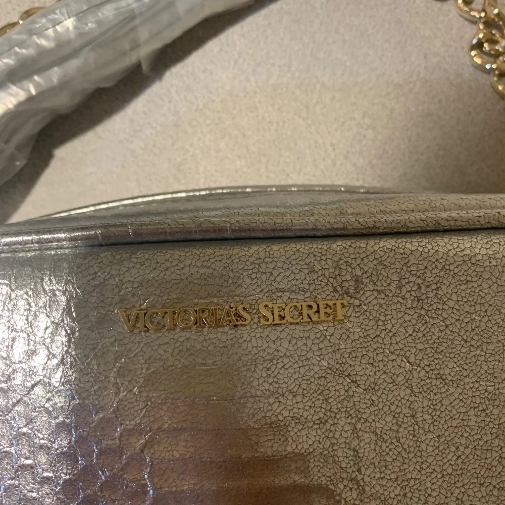 NWT Victoria’s Secret Silver /Gold Snakeprint Shoulder Bag
